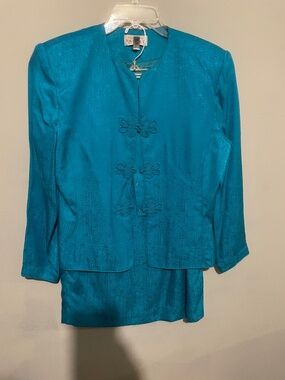 Adrianna Papell 100% silk turquoise skirt set women’s size 10